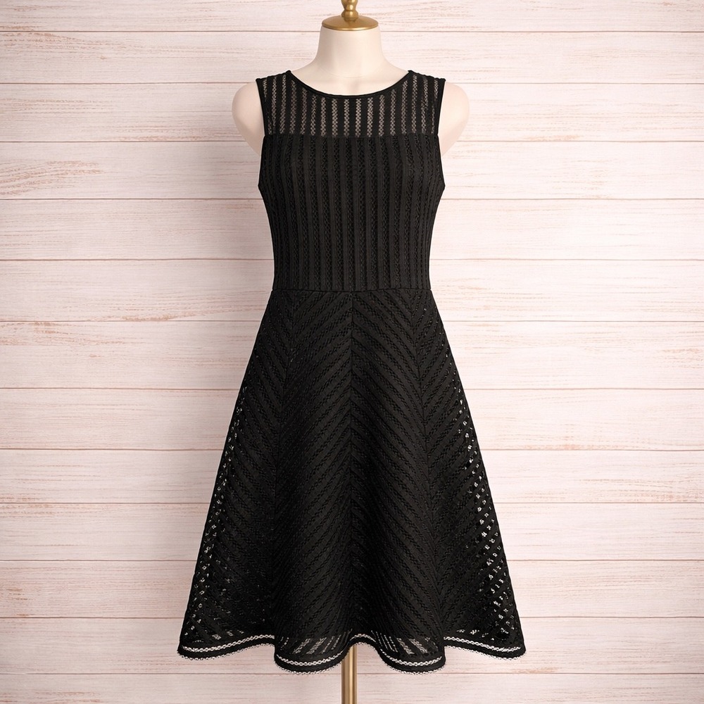 Vintage Y2K Guess Black Sleeveless Fit Flare Mesh‎ Lace Dress 4 Gold Zip